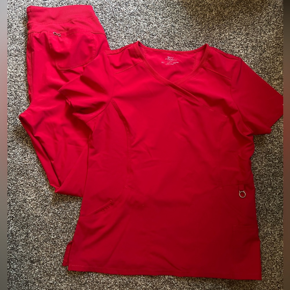 Set Cherokee Infinity Women’s Red Scrub Top & Pant Set Uniform Healthcare Sz L